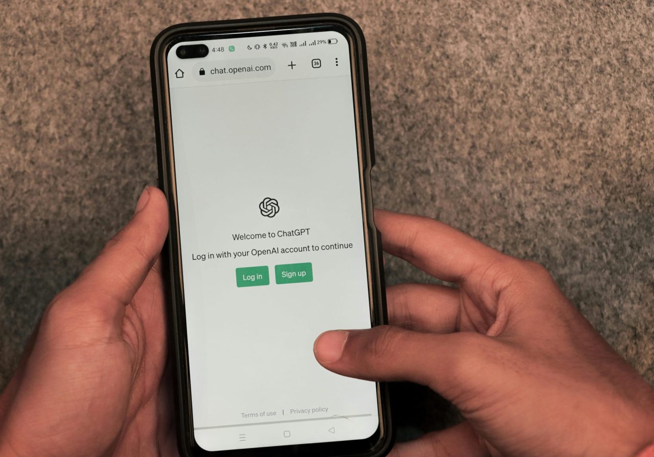 Como o ChatGPT realiza pesquisas locais e o que sua empresa pode fazer para aparecer nos resultados