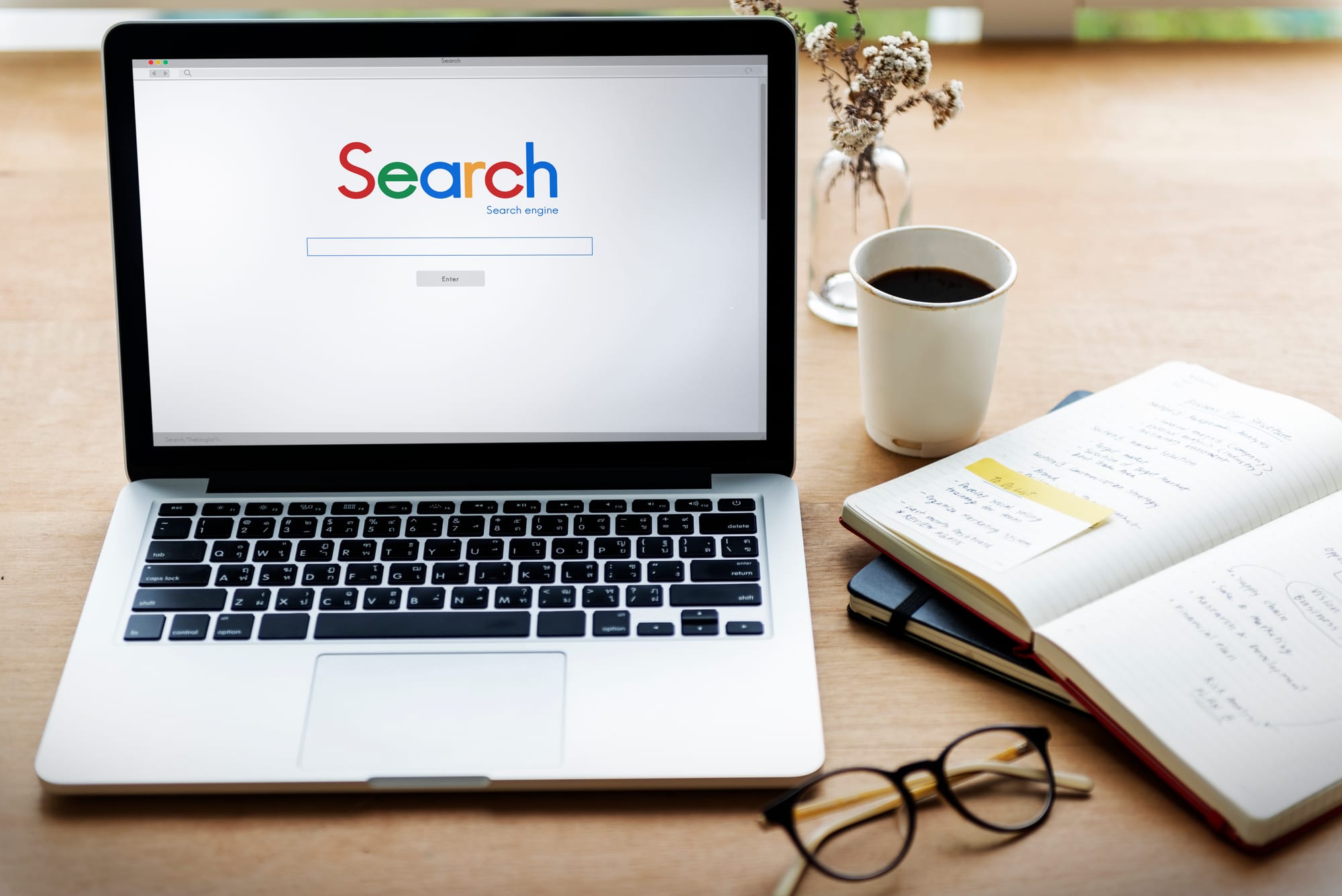 Como lidar com o novo SEO do Google? Especialistas analisam IA, tráfego em queda e atualizações do algoritmo