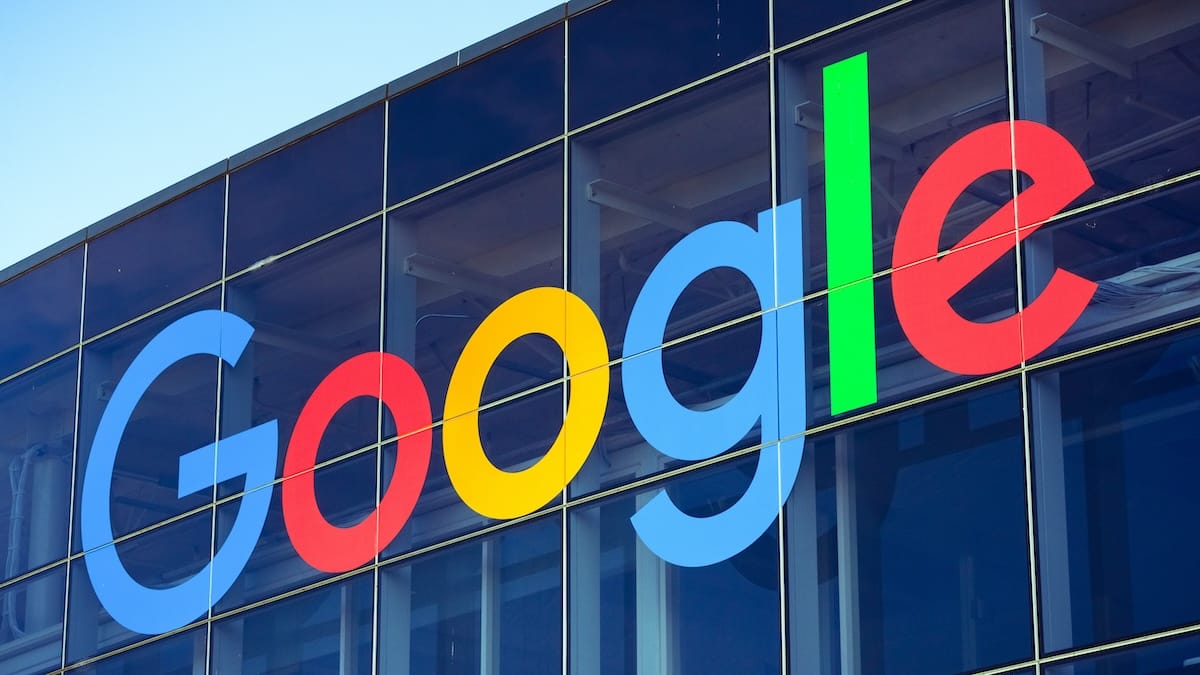 Google lança modelo de IA para reforçar a segurança cibernética